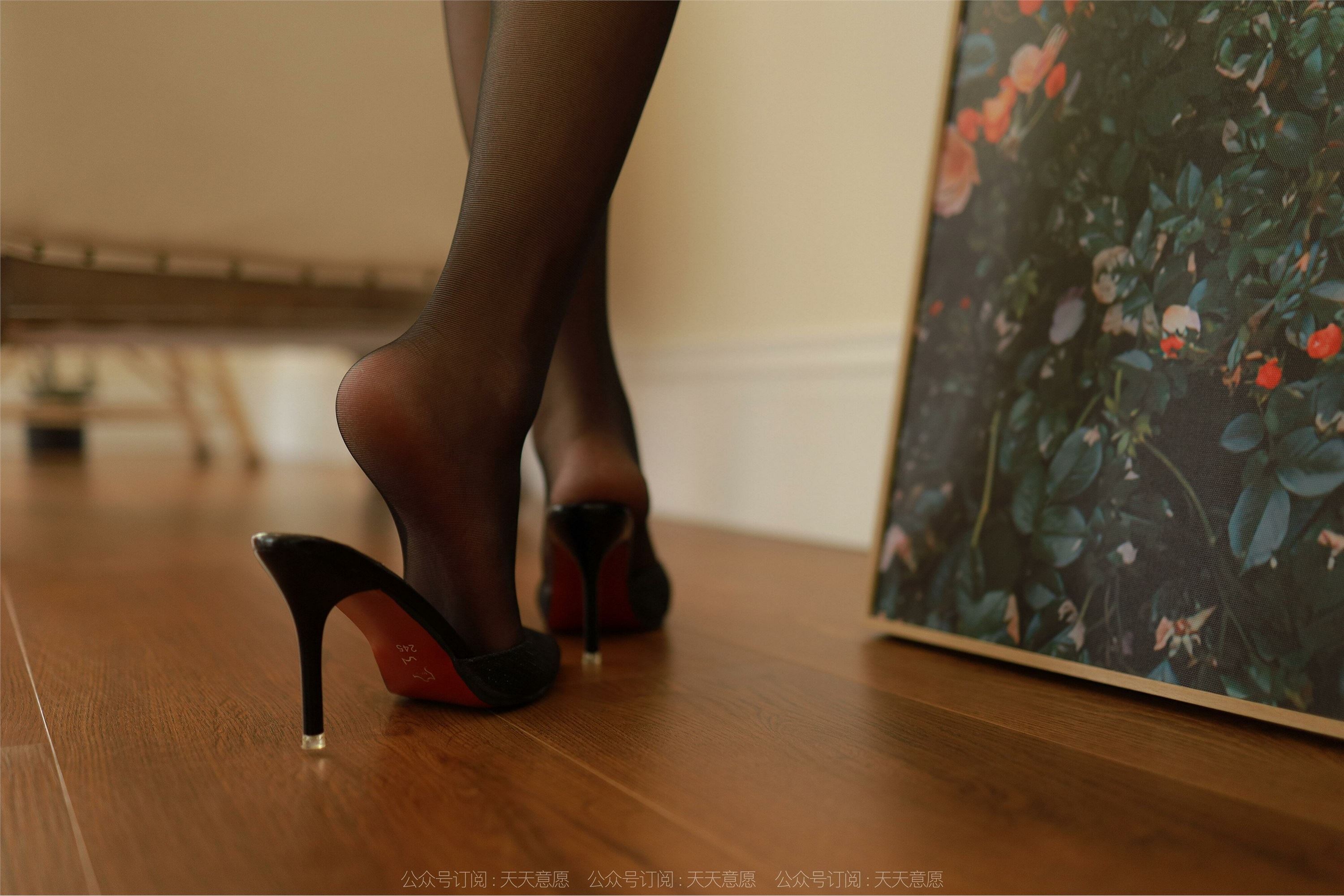 IESS异思趣向  2022.08.06 丝享家 1169：小宝《美女艺术家》